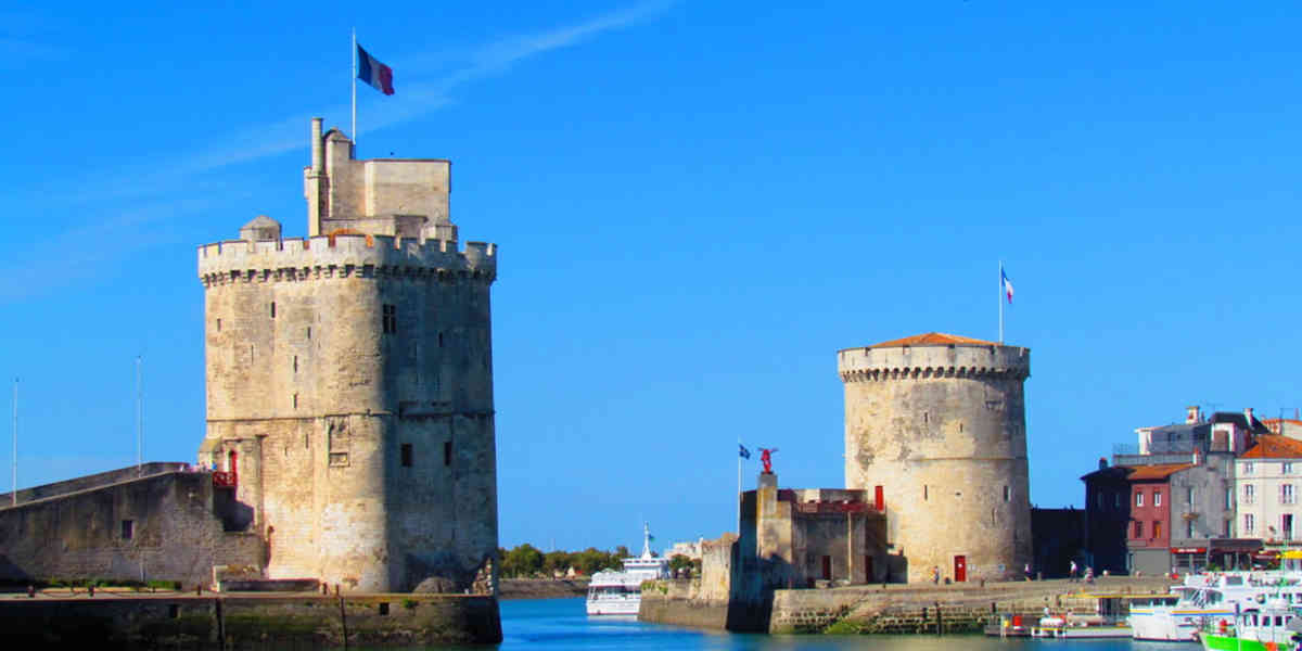 Coups de couteau au collège à La Rochelle